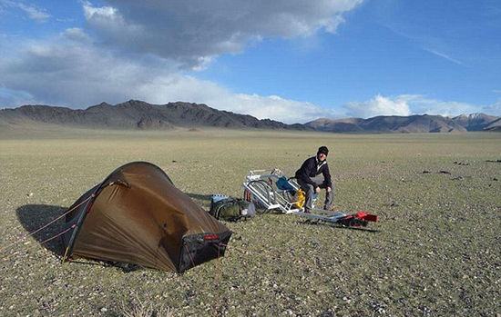 英24岁探险家独自徒步穿越蒙古国 最多一天走55公里-7