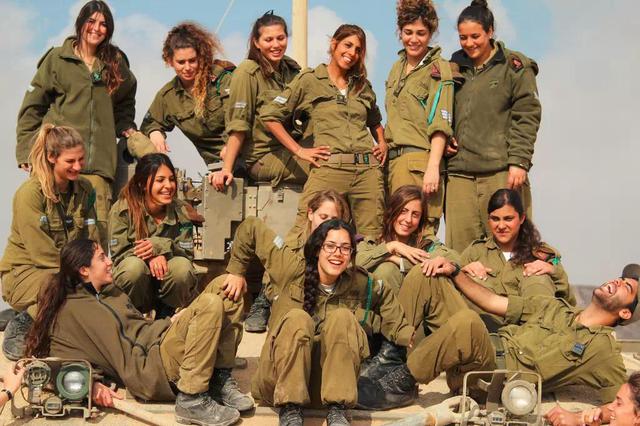 世界上有两种女兵：一种是以色列女兵，一种是其他女兵.21