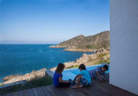 OMG!地中海沿岸悬崖白色别墅 绝对理想之家