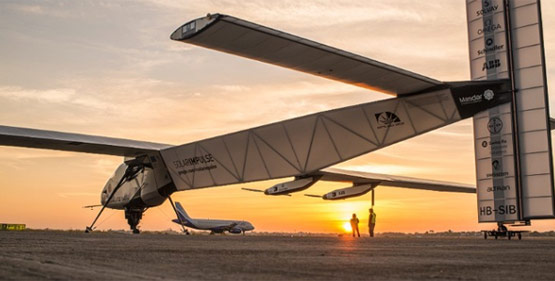 Solar Impulse 2 最大太阳能飞机的环球旅行