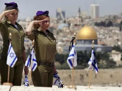 世界上有两种女兵：一种是以色列女兵，一种是其他女兵