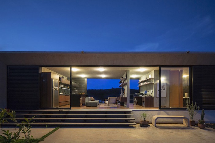 巴西建筑师设计开放式住宅 使用材料调节室内温度-11