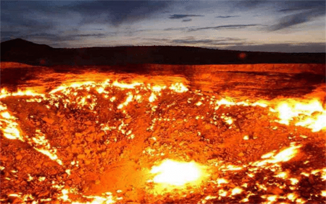 土库曼斯坦地狱之门烧了50年 每年损失500亿 