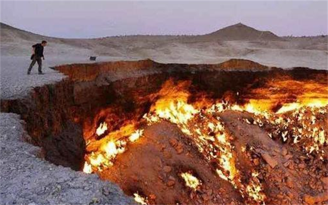 土库曼斯坦地狱之门烧了50年